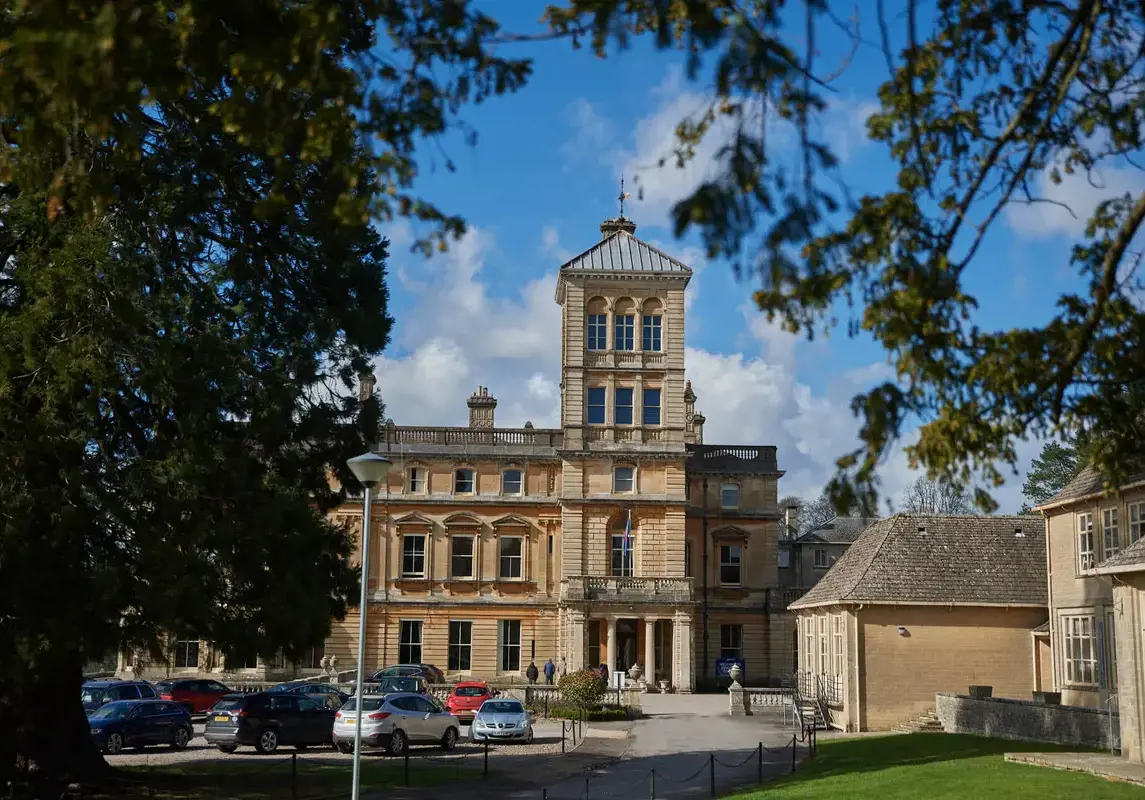 Rendcomb College grounds