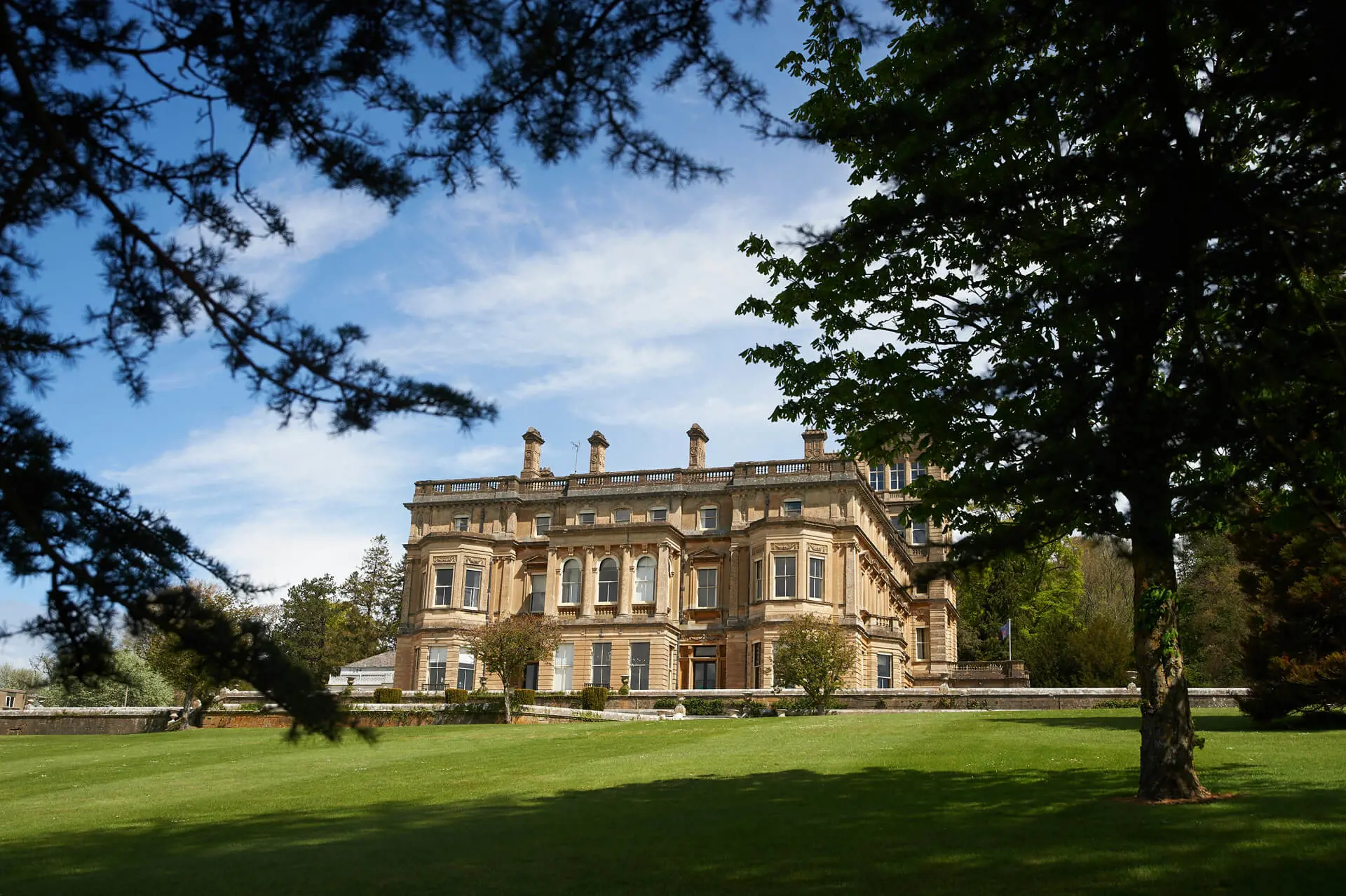 Rendcomb College grounds