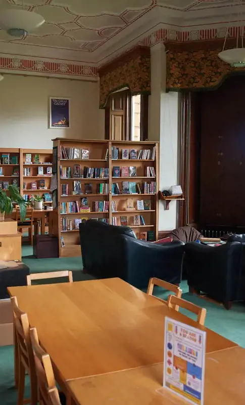 Rendcomb College library