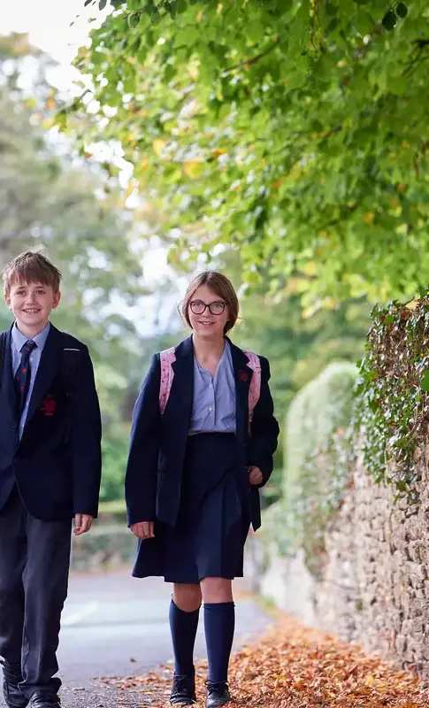 Year 7 pupils walking to Rendcomb College